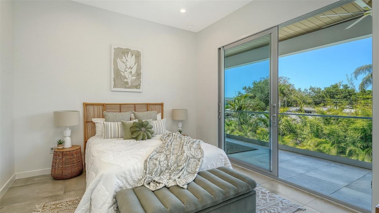 2124 Clematis Place, Sarasota, FL 34239 Photo