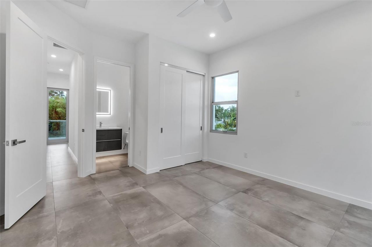 2124 Clematis Place, Sarasota, FL 34239 Photo