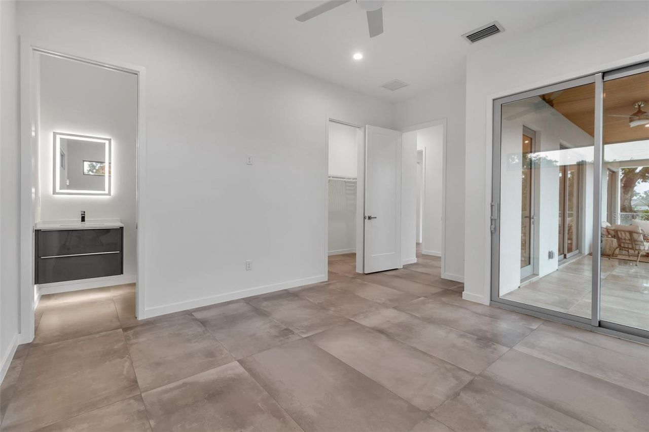 2124 Clematis Place, Sarasota, FL 34239 Photo