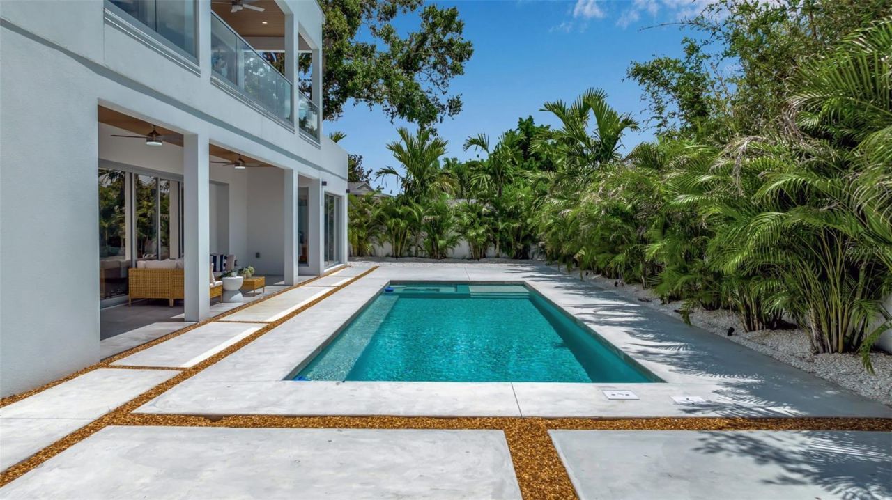 2124 Clematis Place, Sarasota, FL 34239 Photo