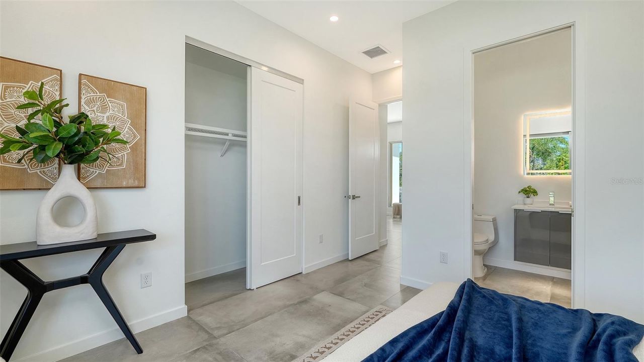 2124 Clematis Place, Sarasota, FL 34239 Photo