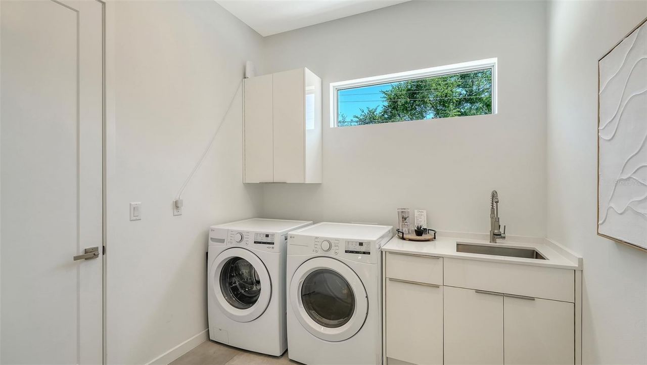 2124 Clematis Place, Sarasota, FL 34239 Photo