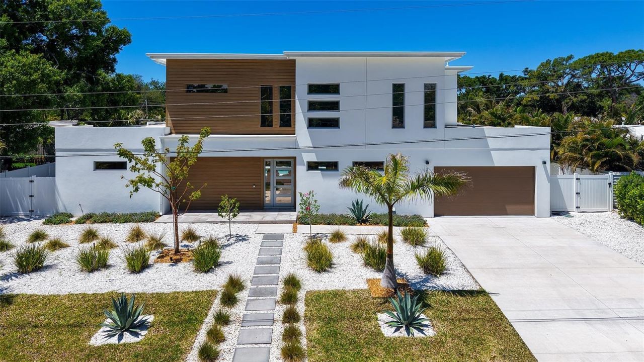 2124 Clematis Place, Sarasota, FL 34239 Photo