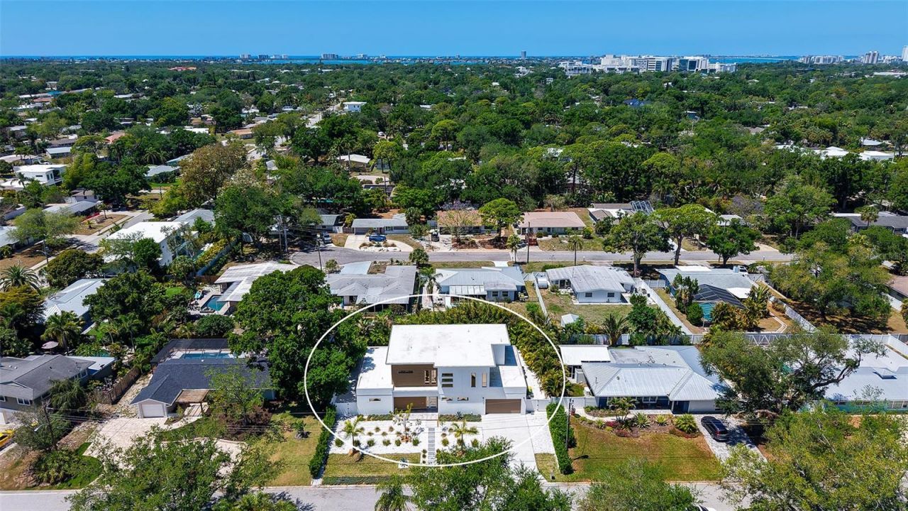 2124 Clematis Place, Sarasota, FL 34239 Photo