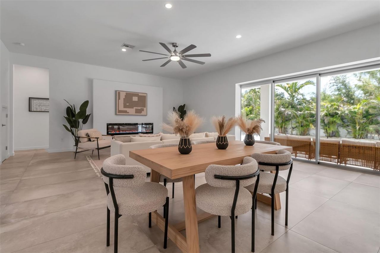 2124 Clematis Place, Sarasota, FL 34239 Photo