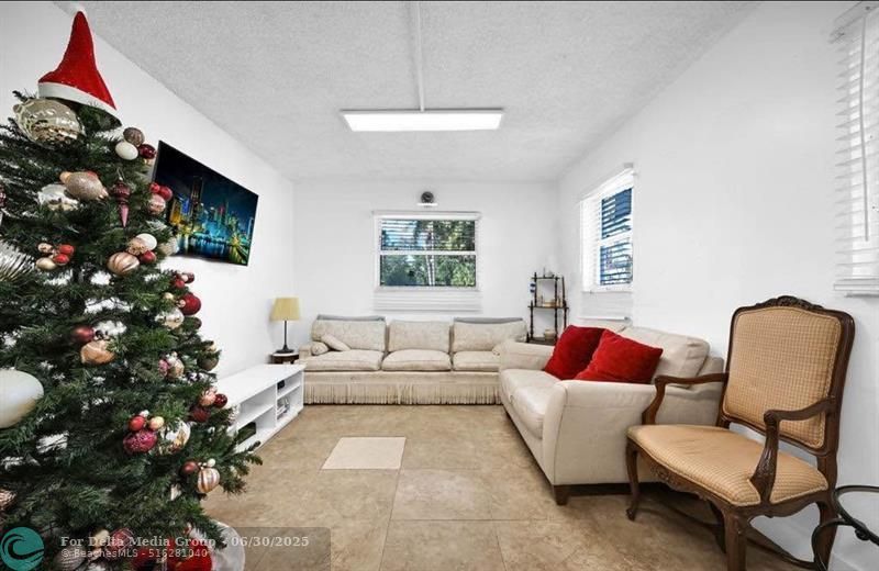 429 NW 10th Ave, Miami, FL 33128 Photo