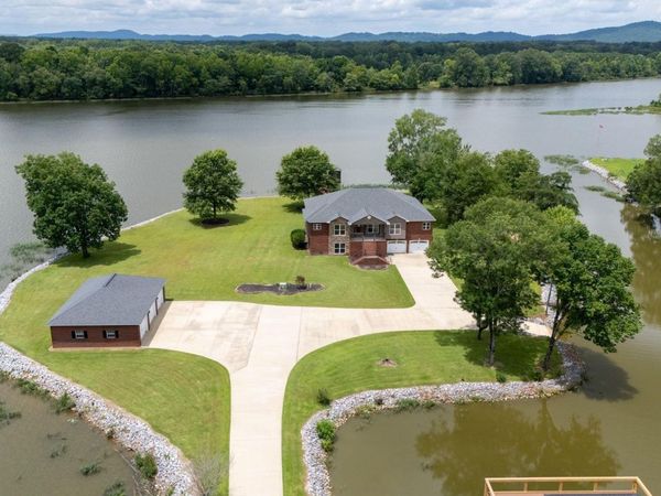 812 East Haven Drive, Glencoe, AL 35905