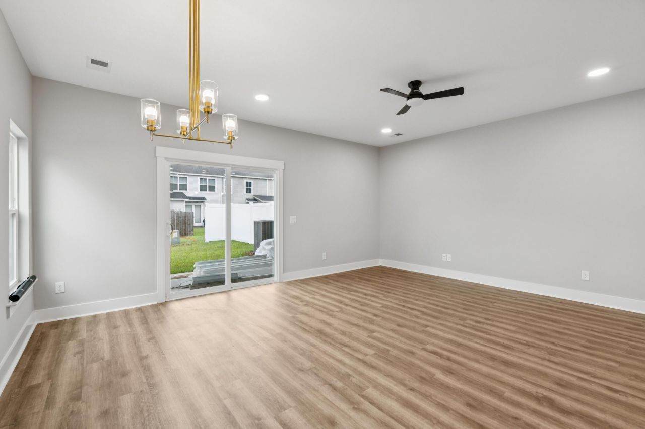 125 Kirkland Street Photo 11