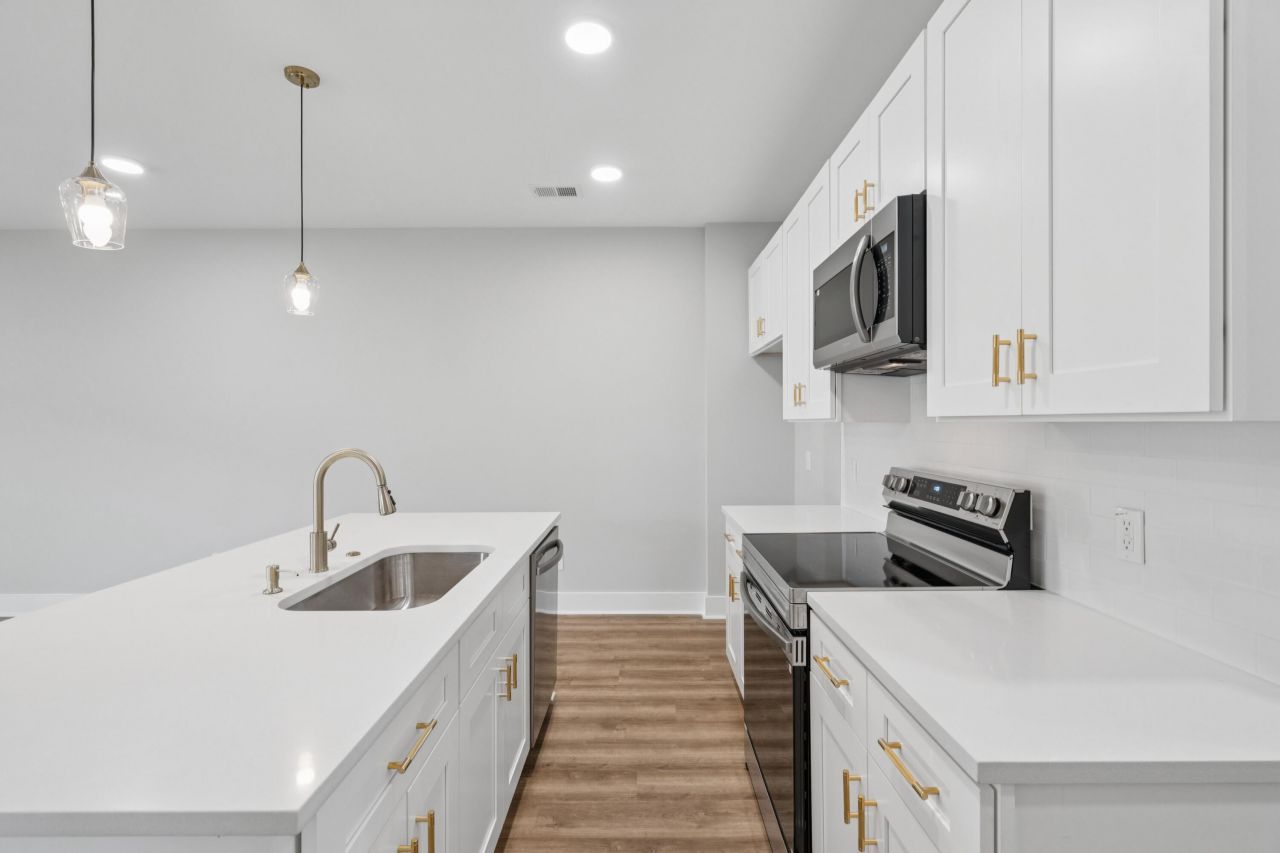 125 Kirkland Street Photo 6