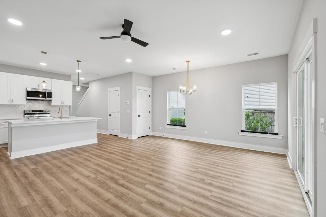 125 Kirkland Street Photo 9