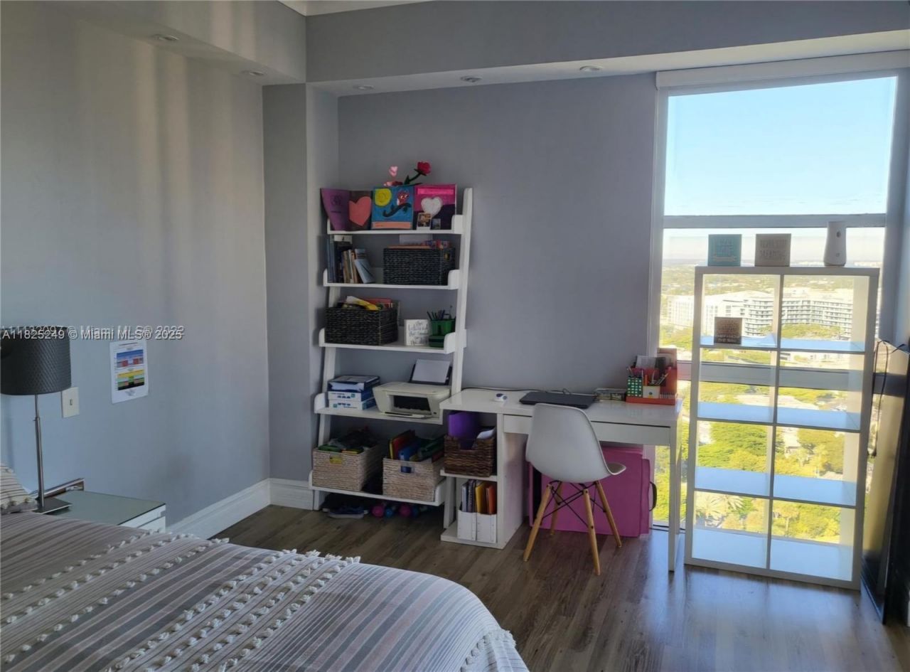 20335 W Country Club Dr, Unit PH2, Aventura, FL 33180 Photo