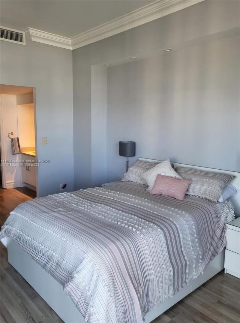 20335 W Country Club Dr, Unit PH2, Aventura, FL 33180 Photo