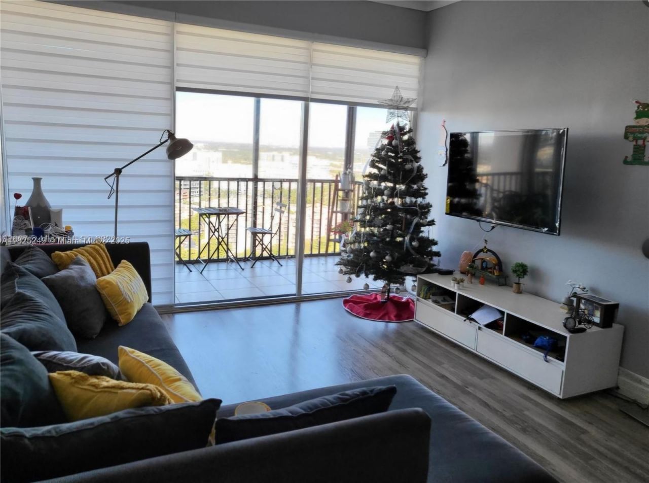 20335 W Country Club Dr, Unit PH2, Aventura, FL 33180 Photo