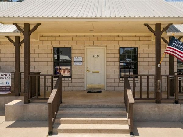 408 N Key Avenue, Lampasas, TX 76550