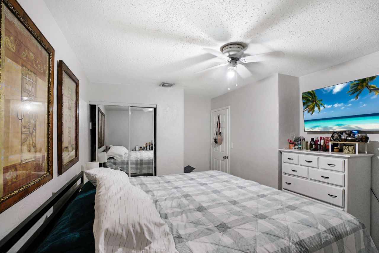 1395 SW 46 Th Avenue, Fort Lauderdale, FL 33317 Photo