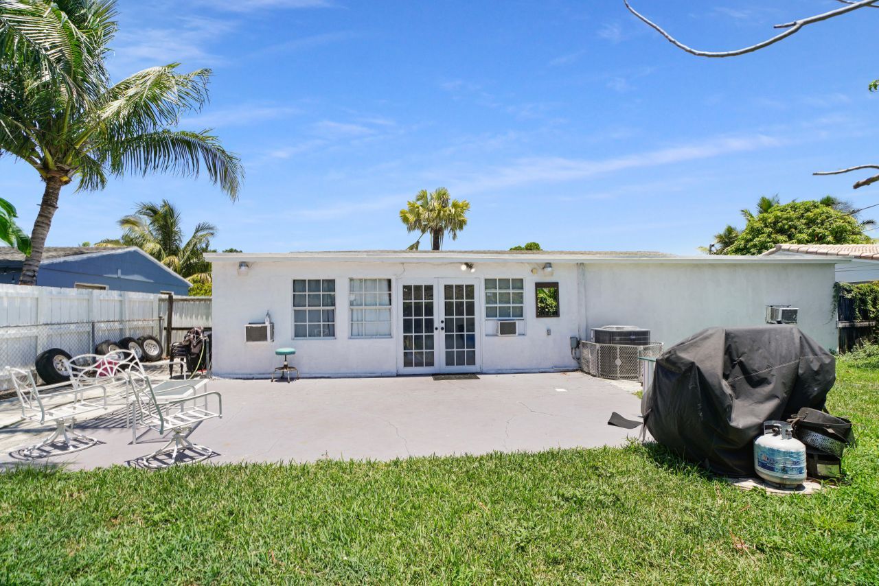 1395 SW 46 Th Avenue, Fort Lauderdale, FL 33317 Photo