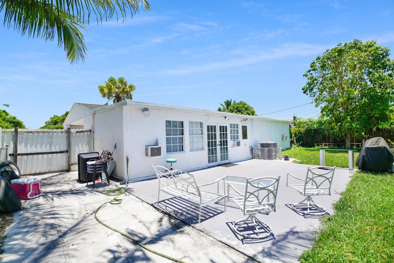 1395 SW 46 Th Avenue, Fort Lauderdale, FL 33317 Photo