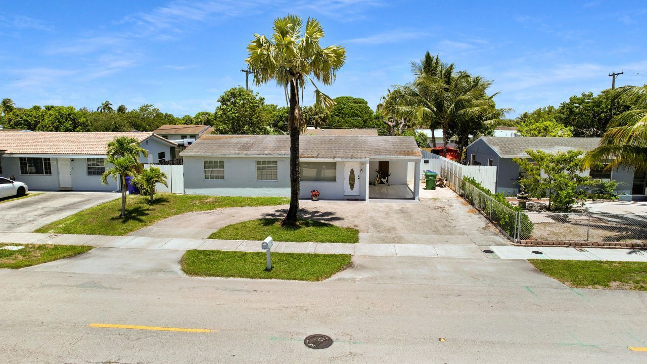 1395 SW 46 Th Avenue, Fort Lauderdale, FL 33317 Photo