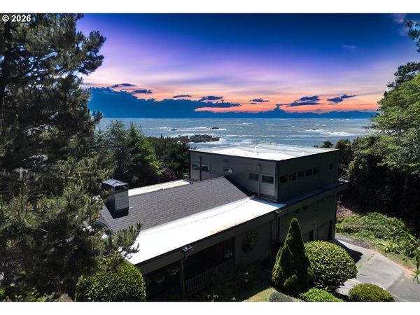 15422 SOUTHWIND LN, Brookings, OR 97415