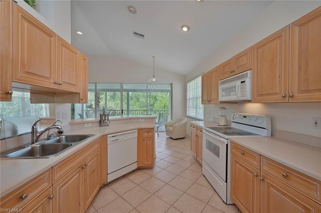 26962 Montego Pointe Ct, Unit 202, Bonita Springs, FL 34134 Photo