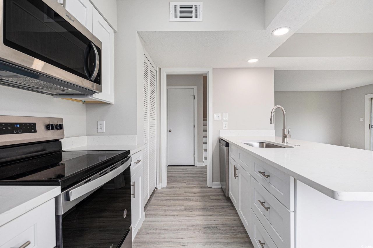 800 Egret Circle Photo 6