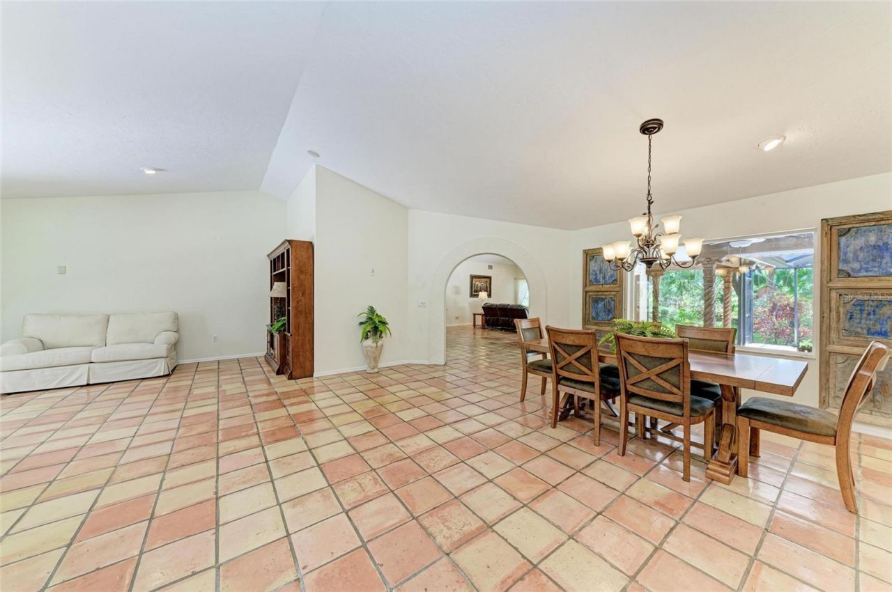 3217 Oak Grove Drive, Sarasota, FL 34243 Photo