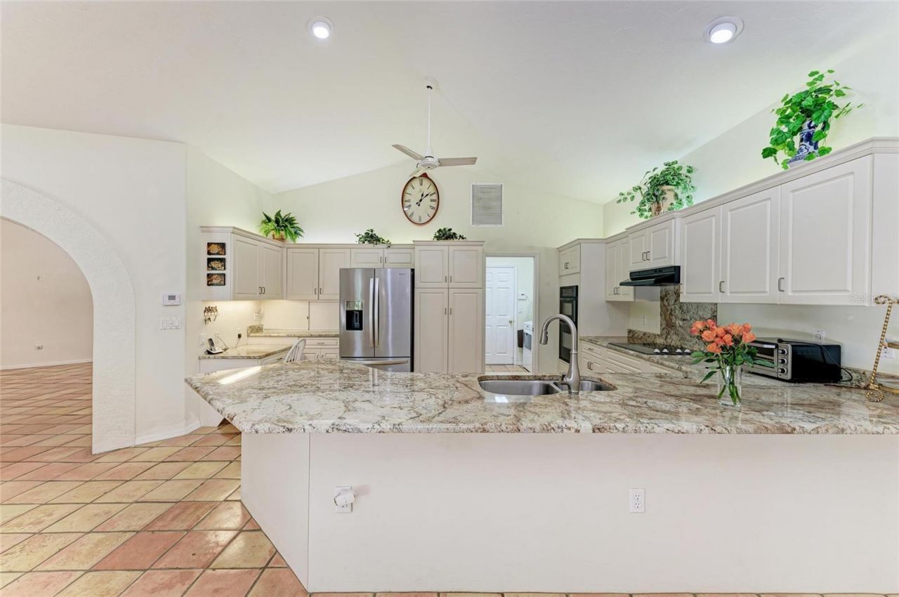 3217 Oak Grove Drive, Sarasota, FL 34243 Photo