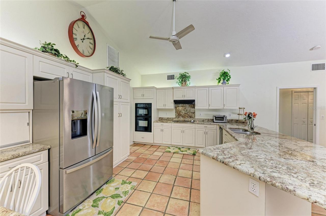 3217 Oak Grove Drive, Sarasota, FL 34243 Photo