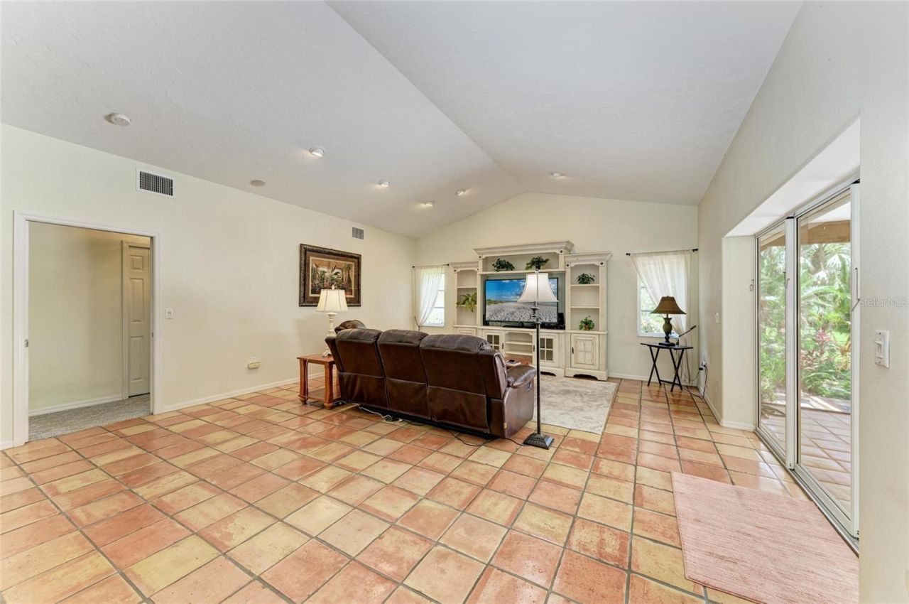 3217 Oak Grove Drive, Sarasota, FL 34243 Photo