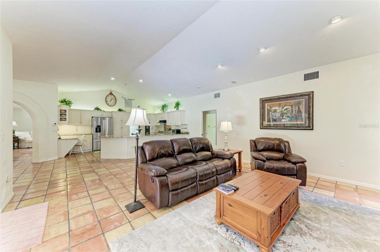 3217 Oak Grove Drive, Sarasota, FL 34243 Photo