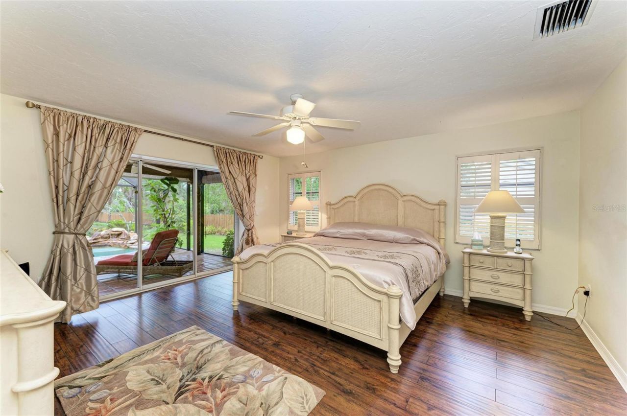 3217 Oak Grove Drive, Sarasota, FL 34243 Photo