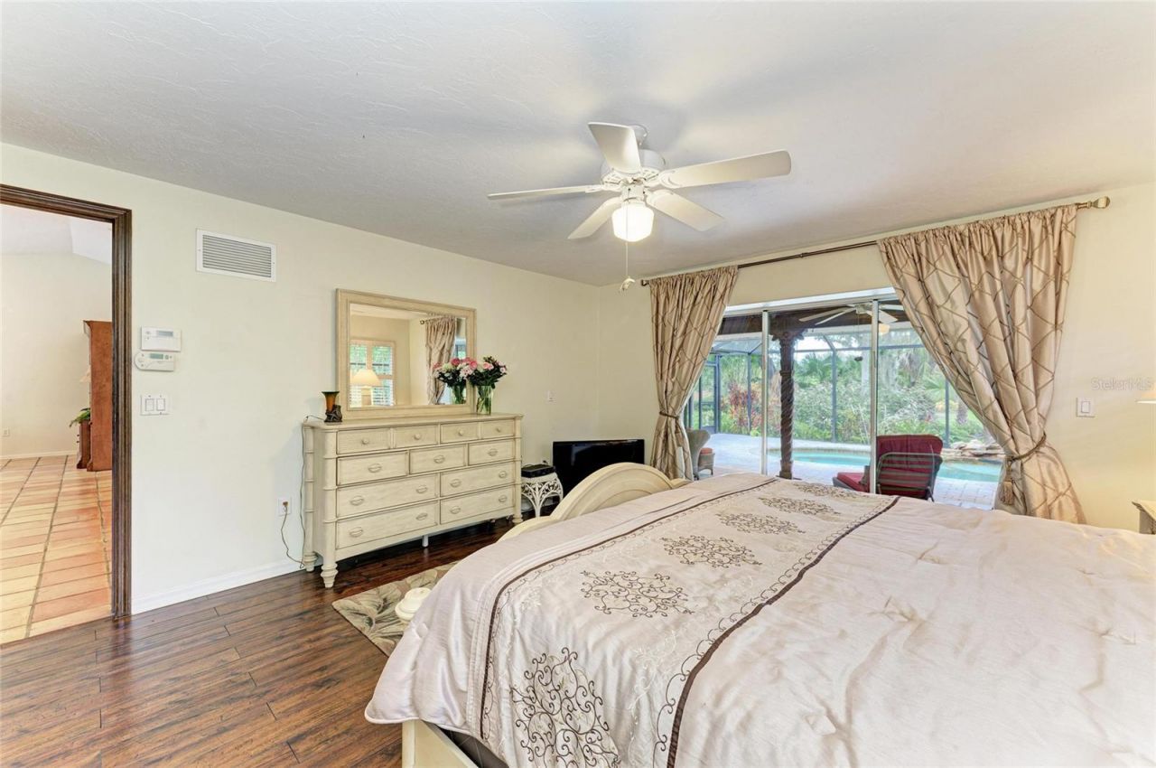 3217 Oak Grove Drive, Sarasota, FL 34243 Photo