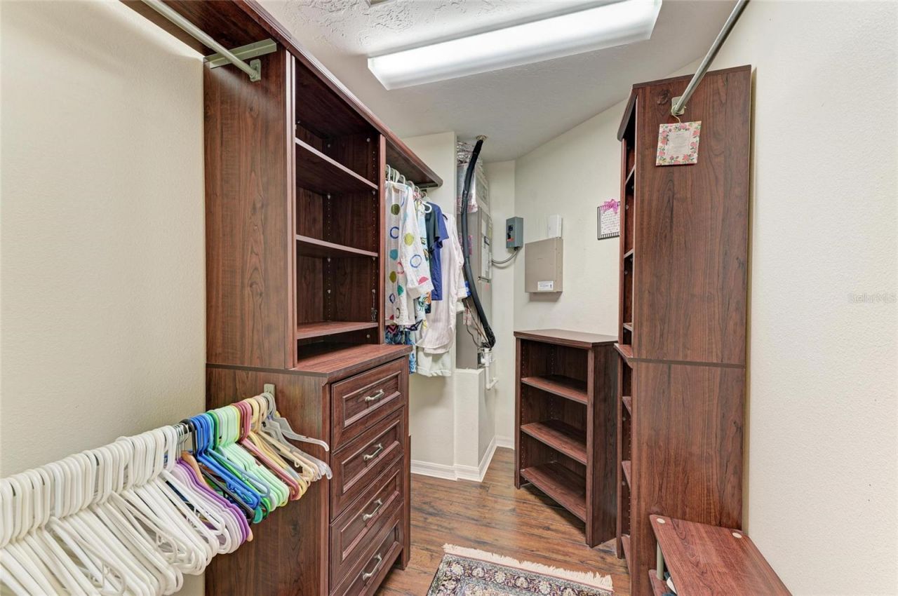 3217 Oak Grove Drive, Sarasota, FL 34243 Photo