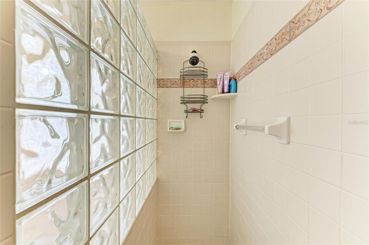 3217 Oak Grove Drive, Sarasota, FL 34243 Photo