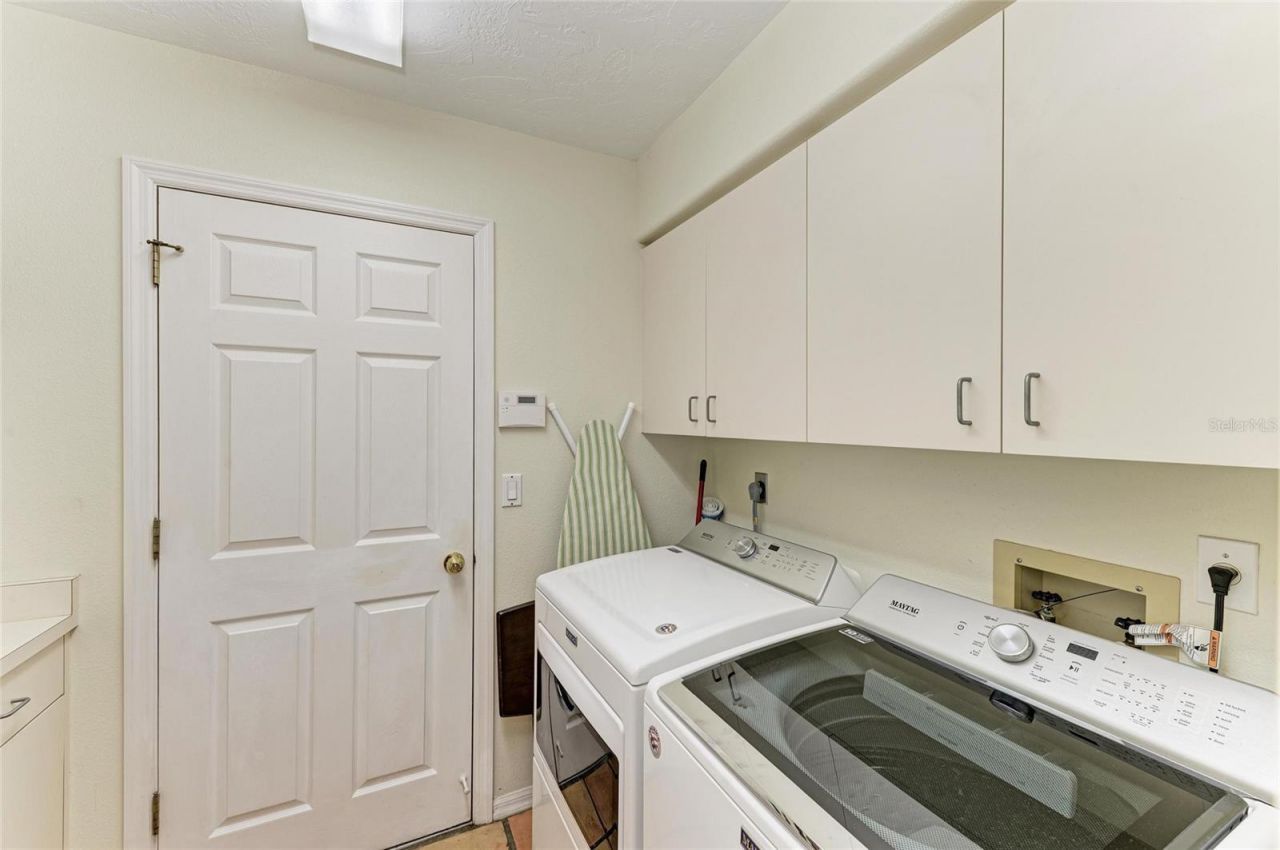 3217 Oak Grove Drive, Sarasota, FL 34243 Photo