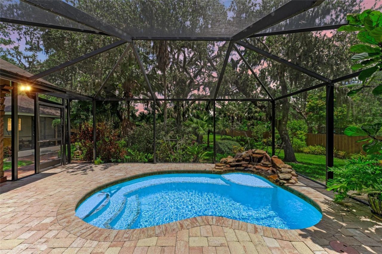 3217 Oak Grove Drive, Sarasota, FL 34243 Photo