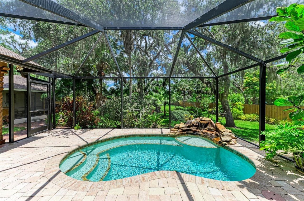 3217 Oak Grove Drive, Sarasota, FL 34243 Photo