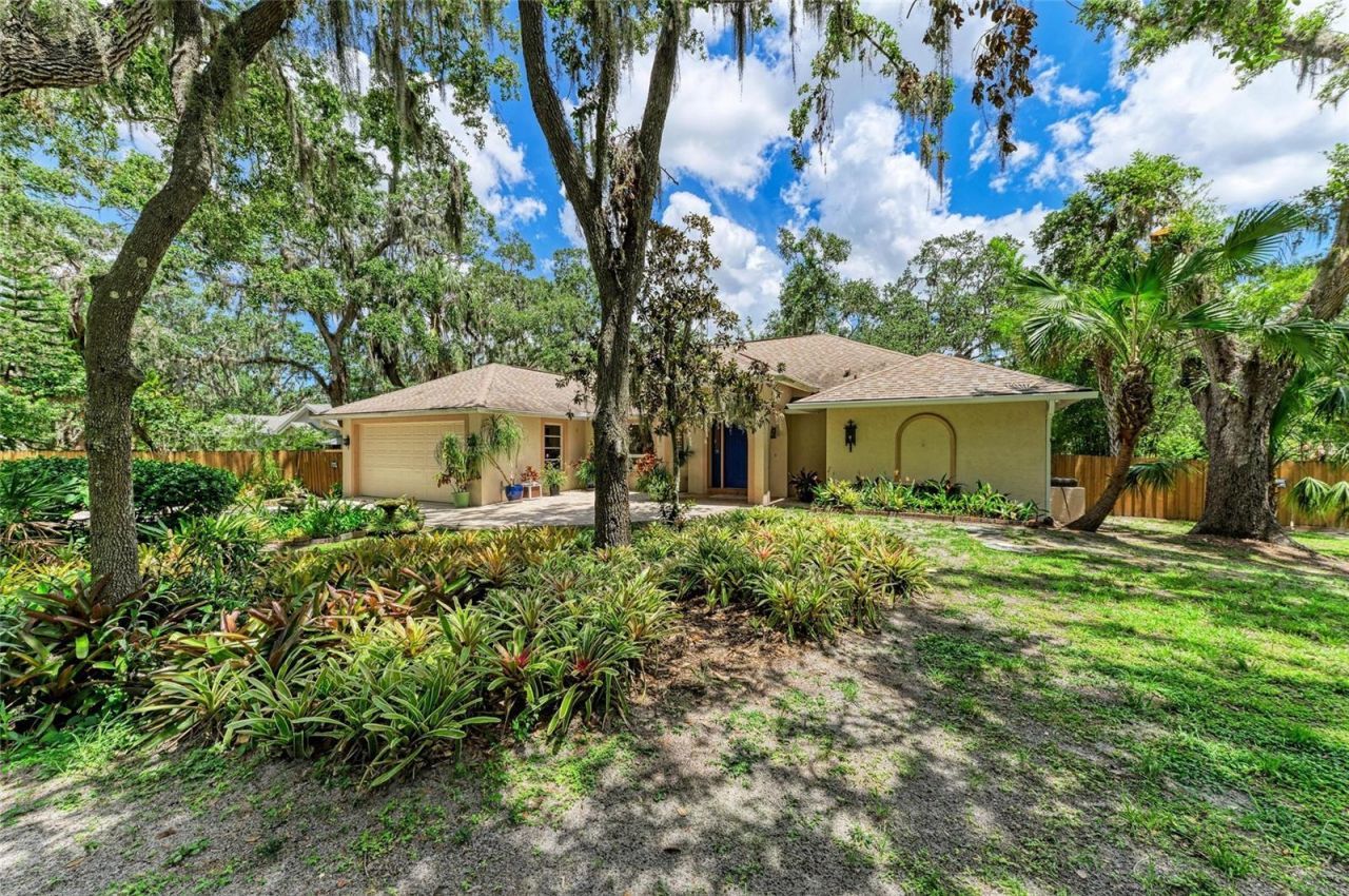 3217 Oak Grove Drive, Sarasota, FL 34243 Photo