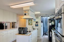 1506 Mason Circle photo 4