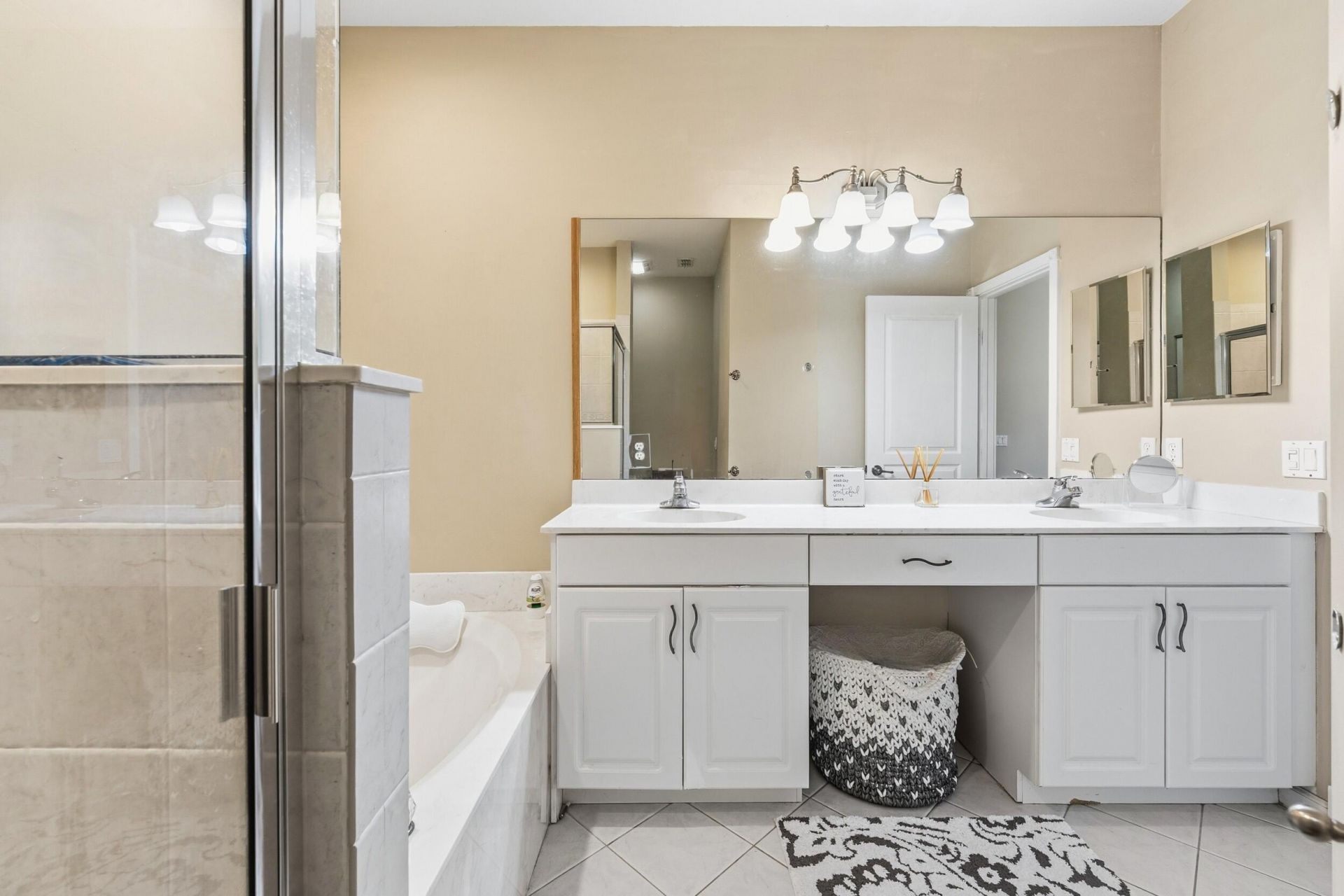 624 NE Bent Paddle Lane, Port Saint Lucie, FL 34983 Photo