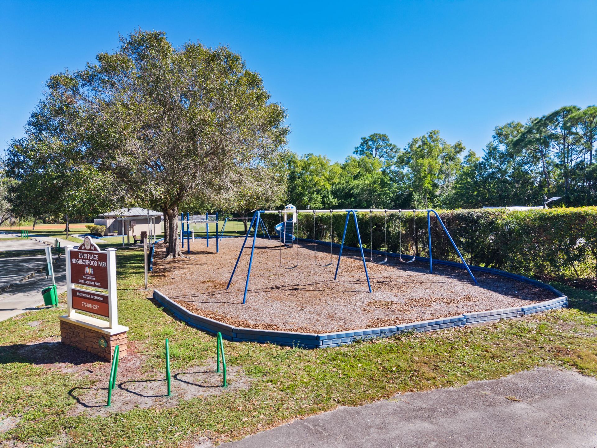 624 NE Bent Paddle Lane, Port Saint Lucie, FL 34983 Photo