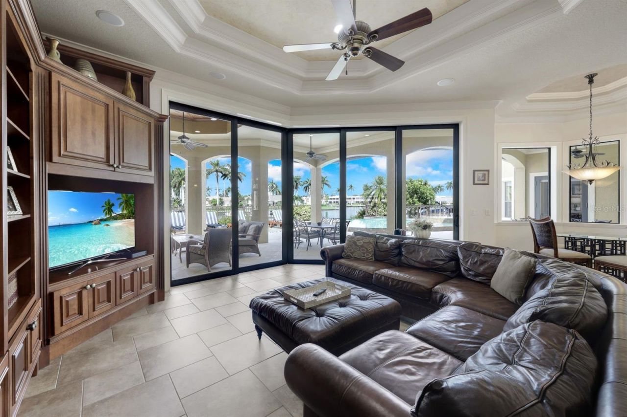 4402 SE 20th Avenue, Cape Coral, FL 33904 Photo