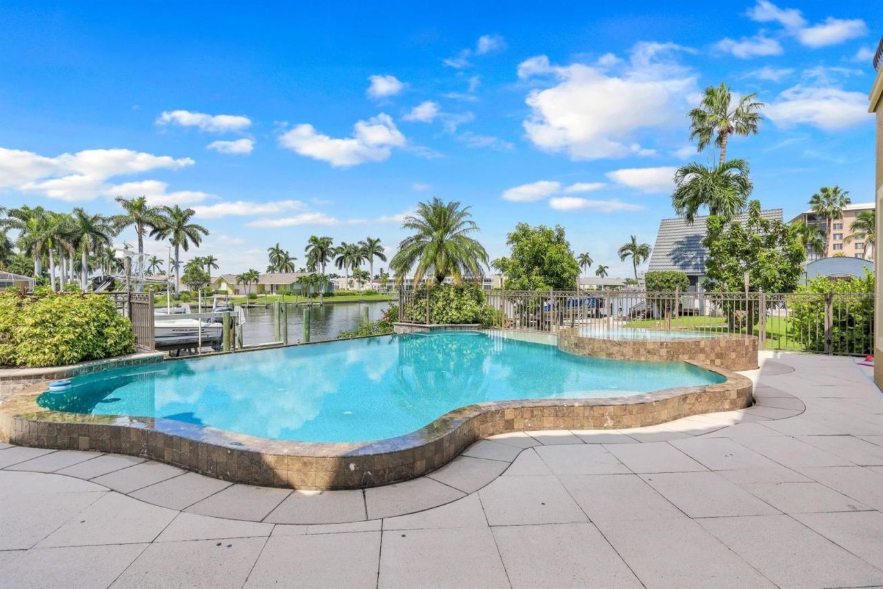 4402 SE 20th Avenue, Cape Coral, FL 33904 Photo