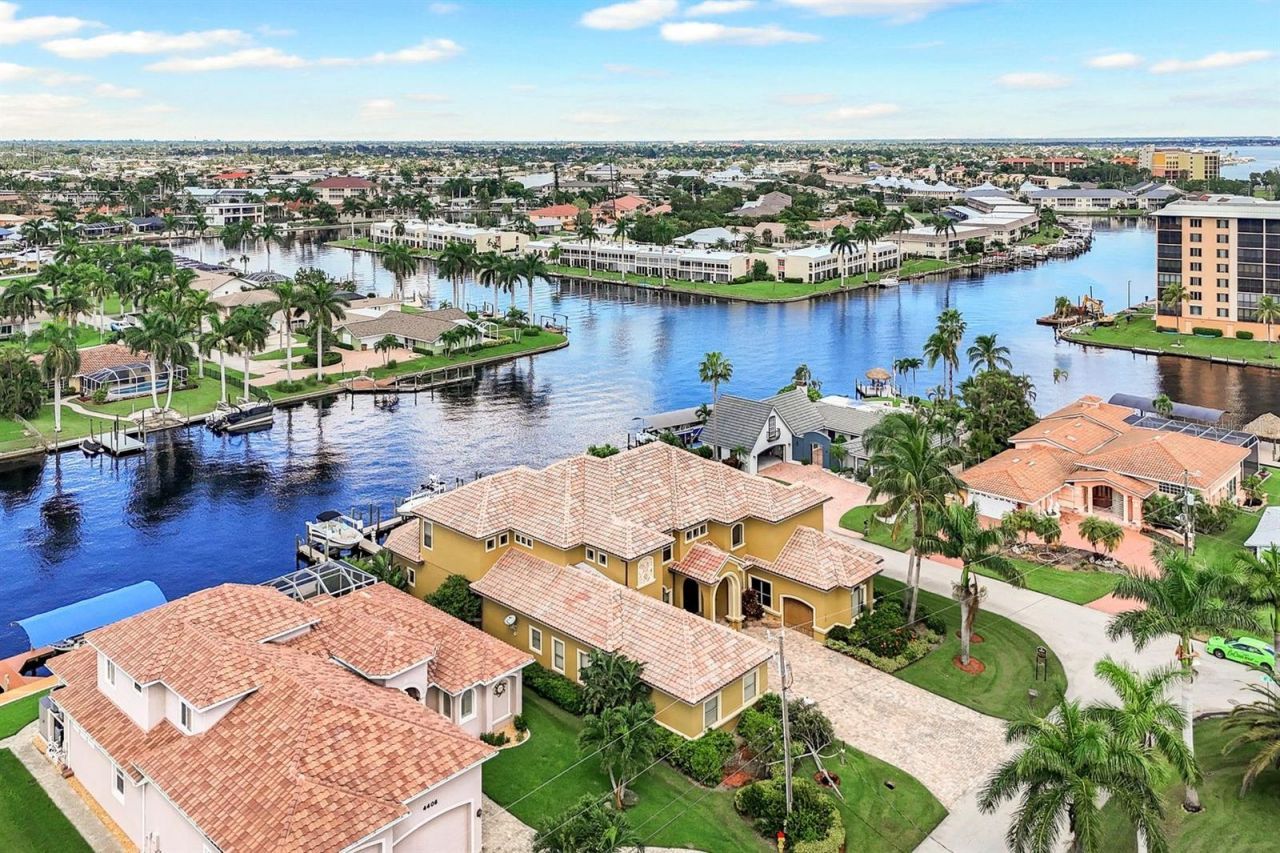 4402 SE 20th Avenue, Cape Coral, FL 33904 Photo