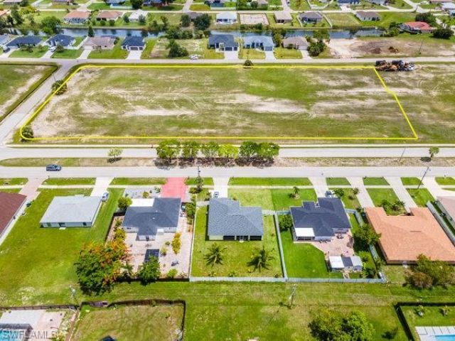 845 Trafalgar Pkwy, Cape Coral, FL 33991 Photo