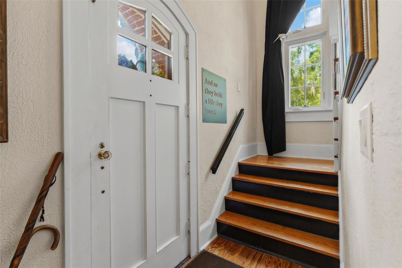 9233 Silver Lake Drive, Leesburg, FL 34788 Photo