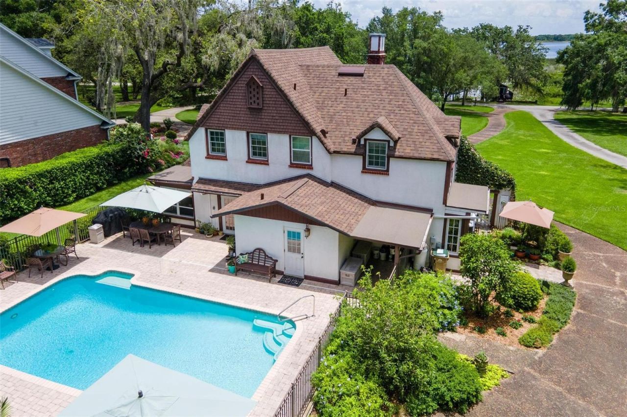 9233 Silver Lake Drive, Leesburg, FL 34788 Photo