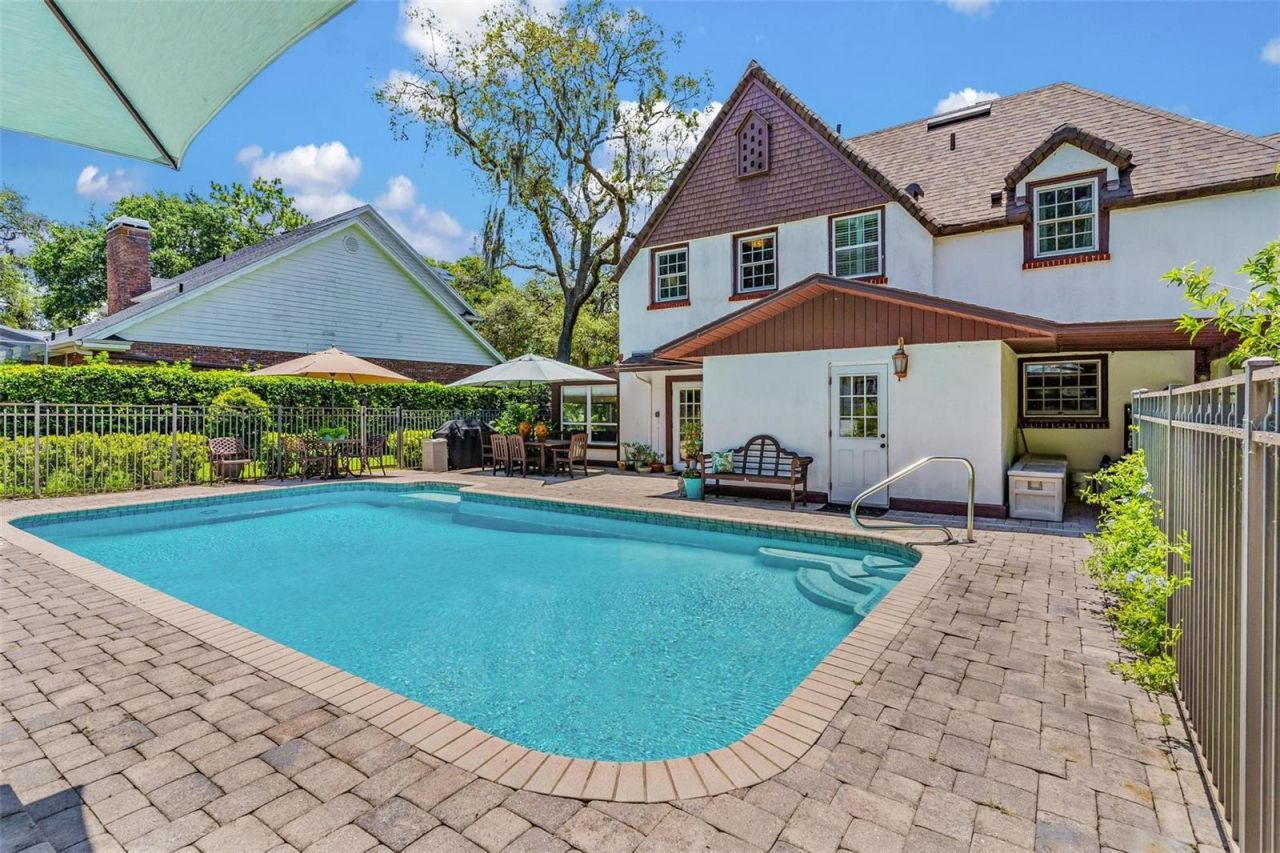 9233 Silver Lake Drive, Leesburg, FL 34788 Photo