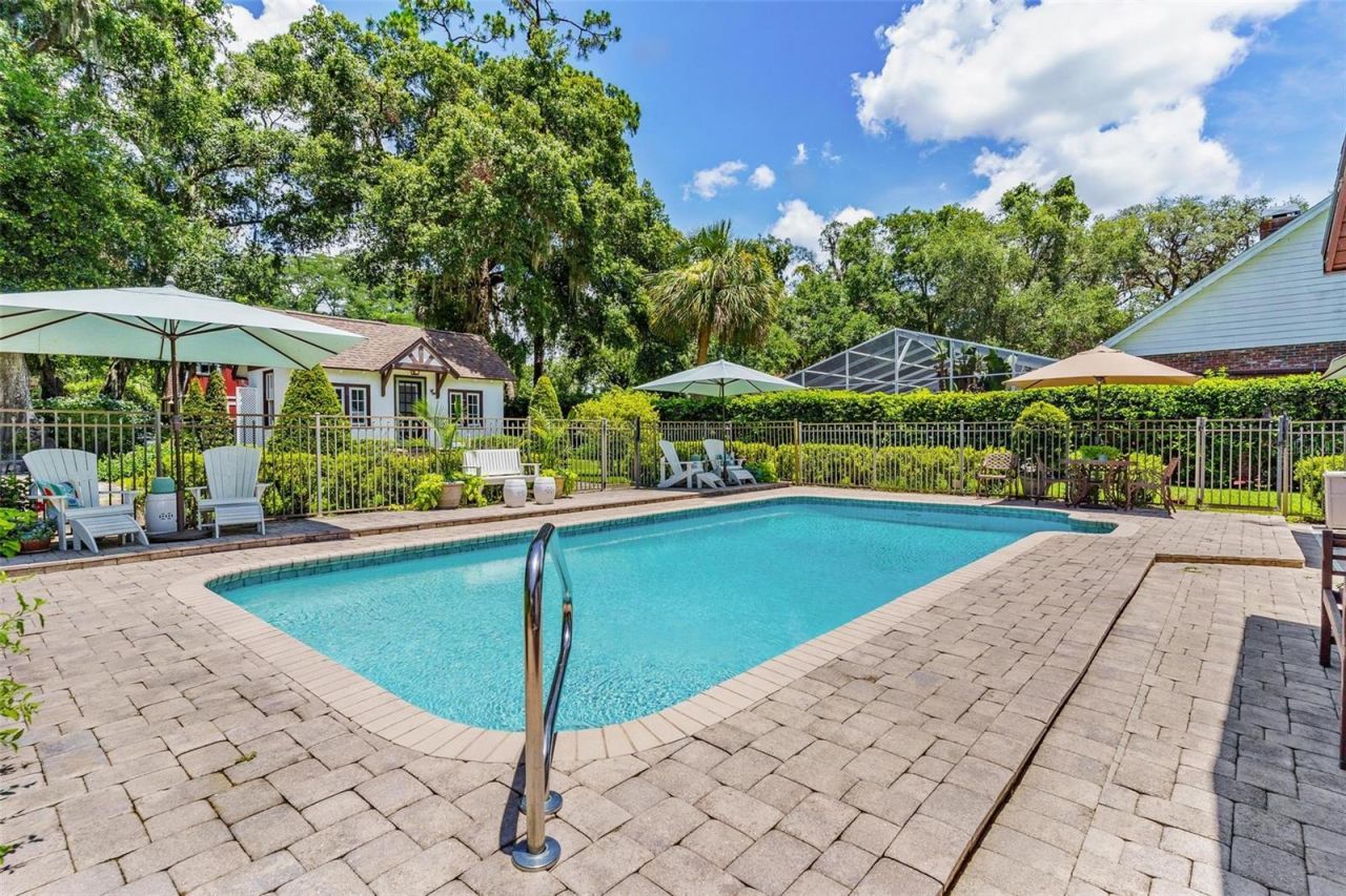 9233 Silver Lake Drive, Leesburg, FL 34788 Photo