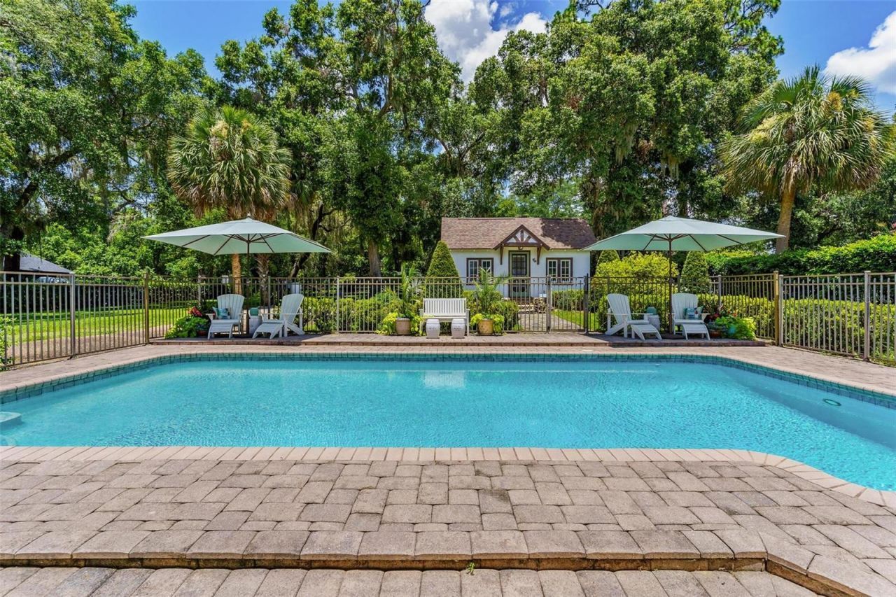 9233 Silver Lake Drive, Leesburg, FL 34788 Photo